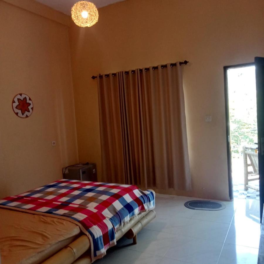 Sunrise Bukit Asam Homestay Kuta  Bagian luar foto