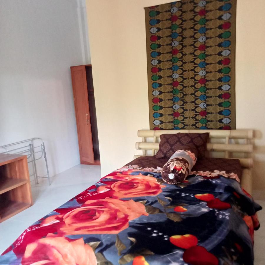 Sunrise Bukit Asam Homestay Kuta  Bagian luar foto